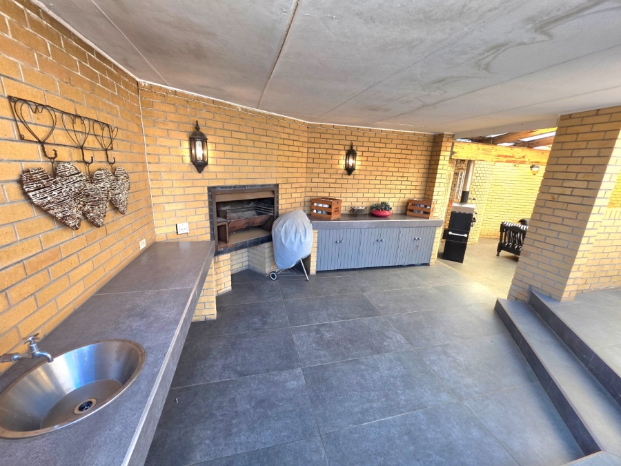 4 Bedroom Property for Sale in Panorama Free State